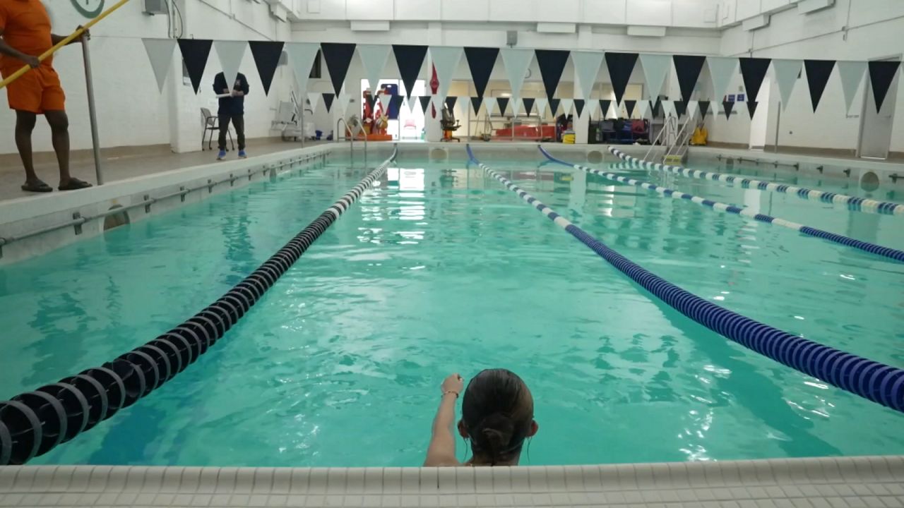 Facing lifeguard shortage, NYC ramps up recruitment